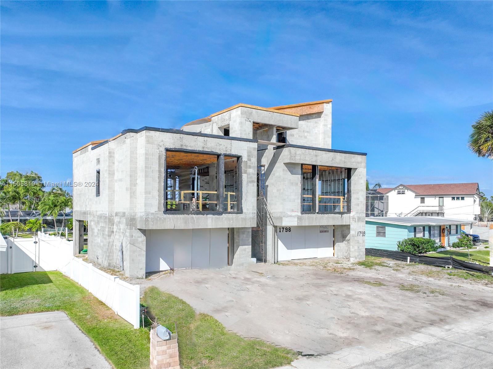 1798 HOLIDAY LN, Naples, FL, 34104 United States, 4 Bedrooms Bedrooms, ,4 BathroomsBathrooms,Residential,For Sale,HOLIDAY LN,A11505819