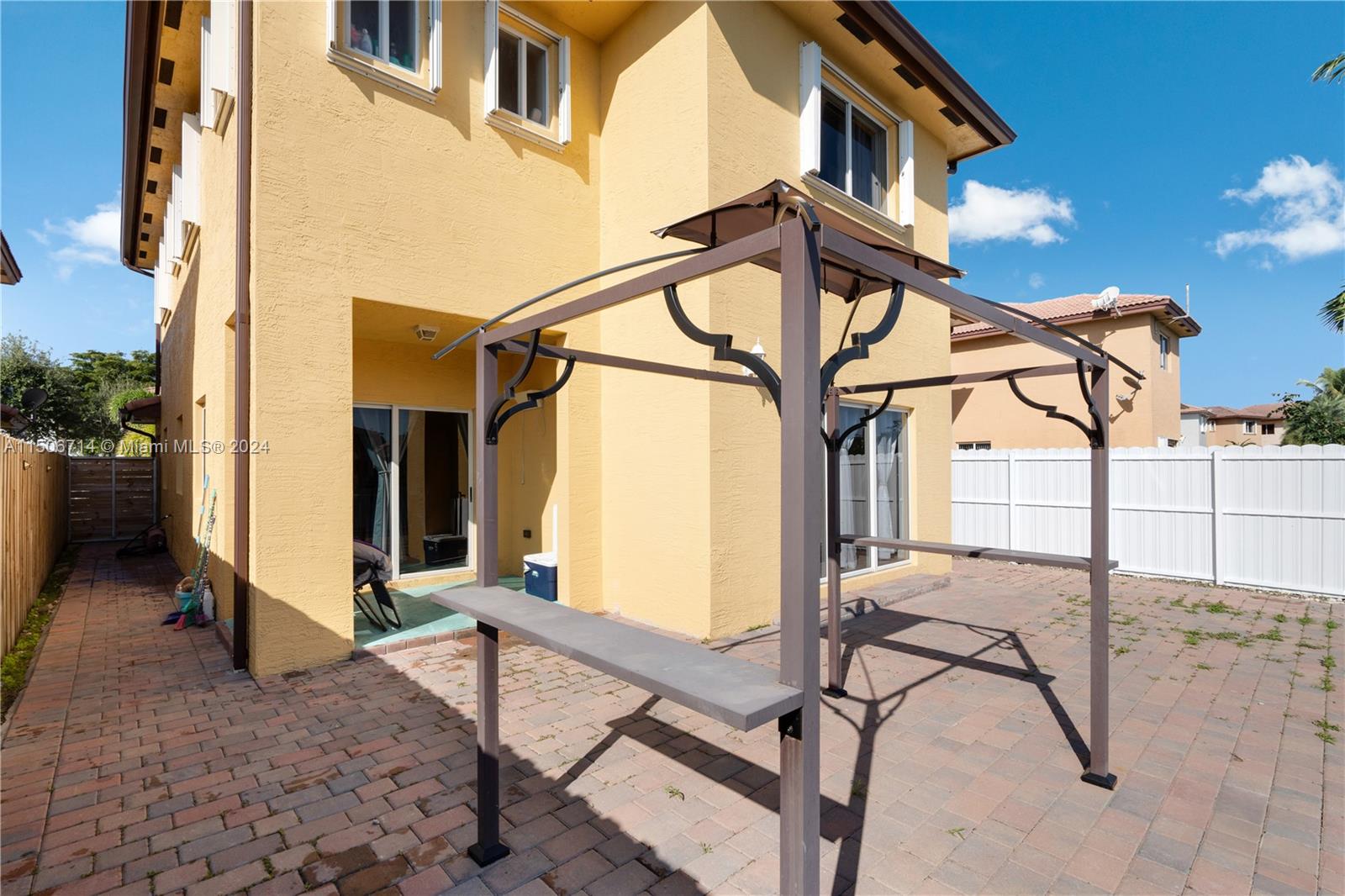 989 NE 41st Ave, Homestead, Florida 33033, 5 Bedrooms Bedrooms, ,3 BathroomsBathrooms,Residential,For Sale,989 NE 41st Ave,A11506714