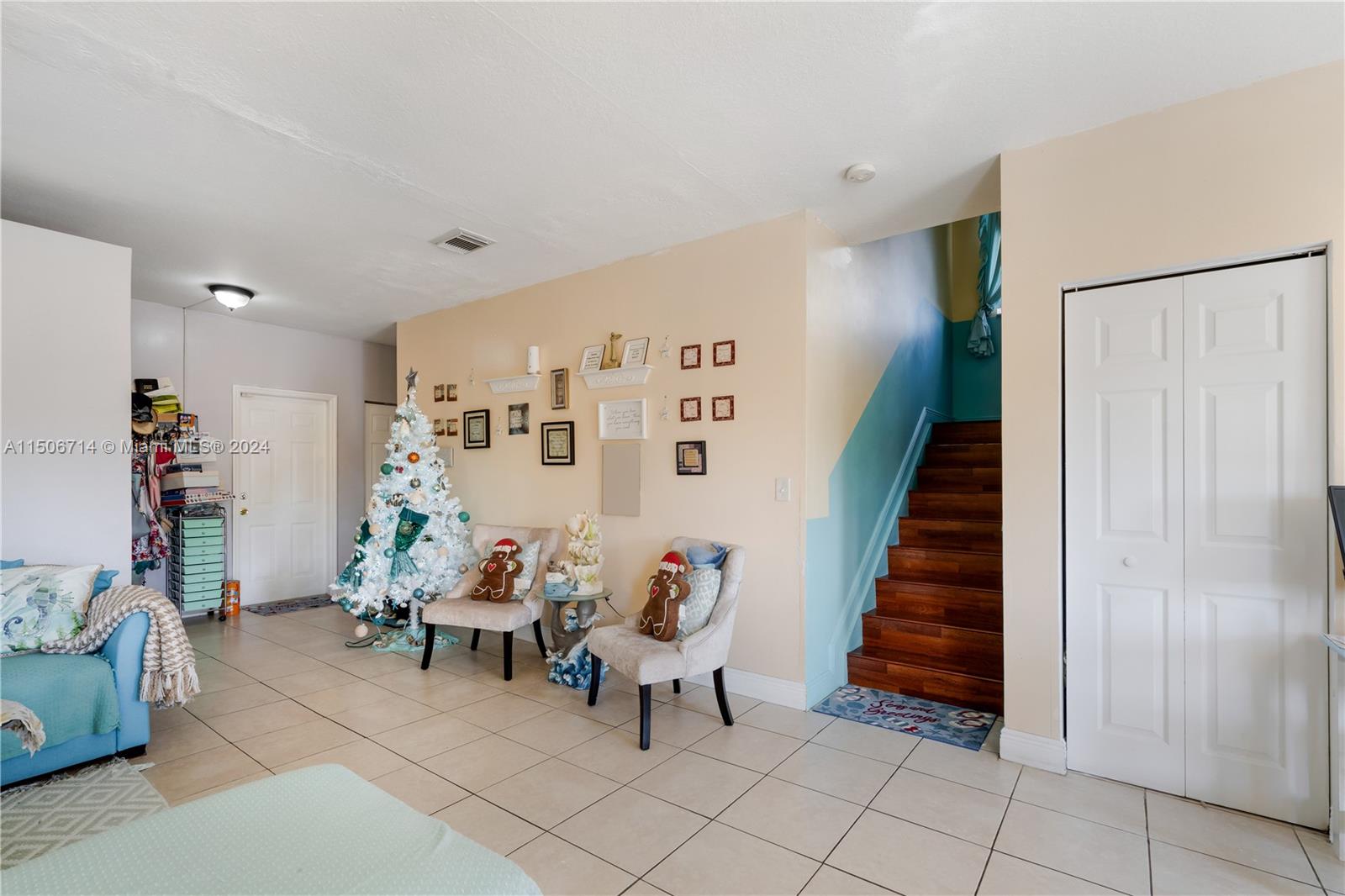 989 NE 41st Ave, Homestead, Florida 33033, 5 Bedrooms Bedrooms, ,3 BathroomsBathrooms,Residential,For Sale,989 NE 41st Ave,A11506714