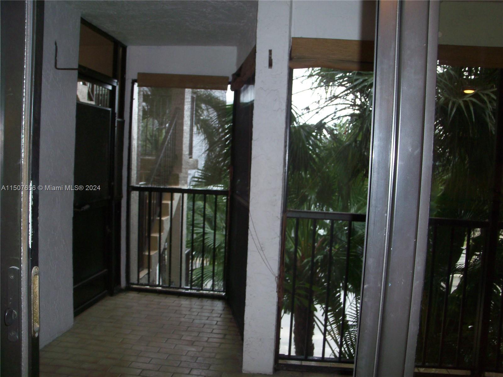 520 Orton Ave 303, Fort Lauderdale, Florida 33304, 2 Bedrooms Bedrooms, ,2 BathroomsBathrooms,Residentiallease,For Rent,520 Orton Ave 303,A11507656