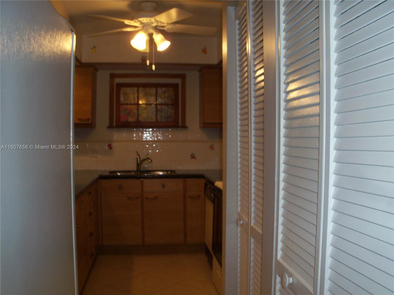 520 Orton Ave 303, Fort Lauderdale, Florida 33304, 2 Bedrooms Bedrooms, ,2 BathroomsBathrooms,Residentiallease,For Rent,520 Orton Ave 303,A11507656