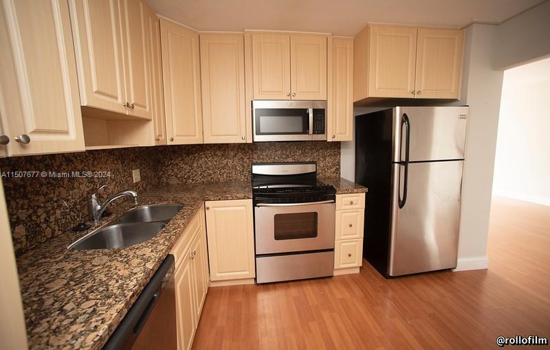 2801 183rd St, Aventura, FL, 33160 United States, 2 Bedrooms Bedrooms, ,2 BathroomsBathrooms,Residential,For Sale,183rd St,A11507677