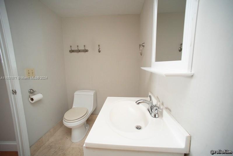 2801 183rd St, Aventura, FL, 33160 United States, 2 Bedrooms Bedrooms, ,2 BathroomsBathrooms,Residential,For Sale,183rd St,A11507677