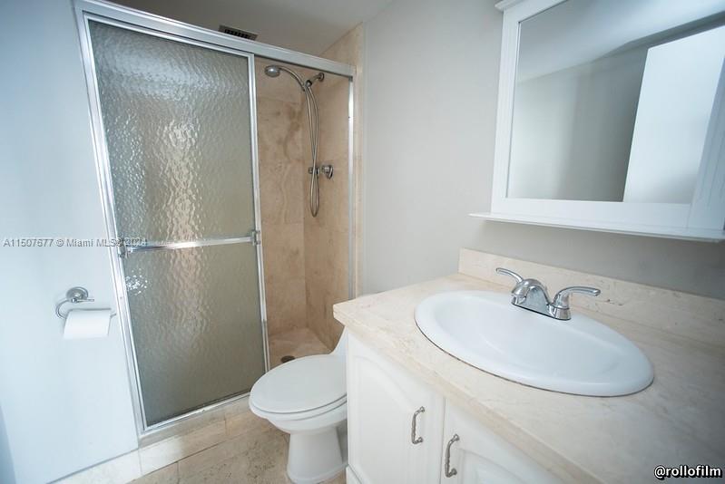 2801 183rd St, Aventura, FL, 33160 United States, 2 Bedrooms Bedrooms, ,2 BathroomsBathrooms,Residential,For Sale,183rd St,A11507677