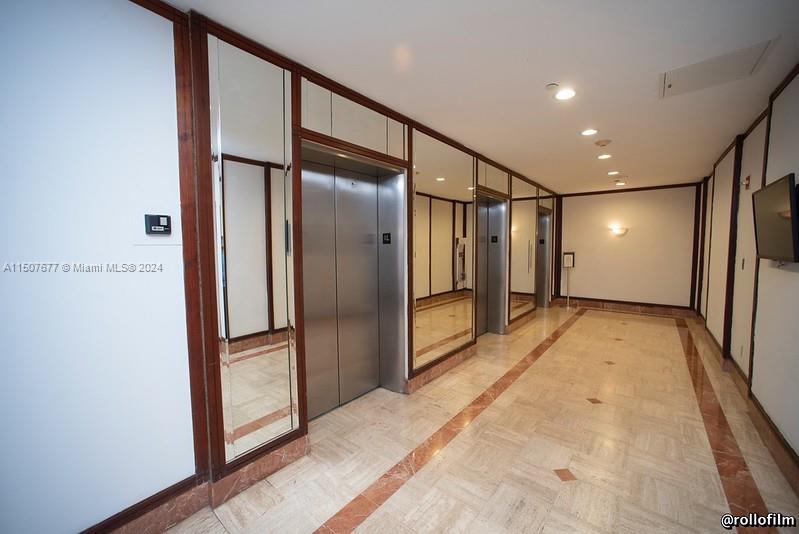 2801 183rd St, Aventura, FL, 33160 United States, 2 Bedrooms Bedrooms, ,2 BathroomsBathrooms,Residential,For Sale,183rd St,A11507677