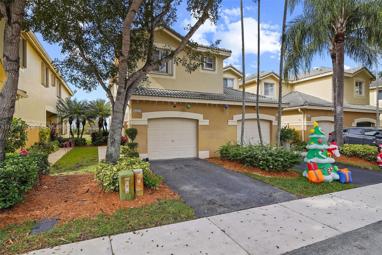 2337 Pasadena Way, Weston, FL, 33327 United States, 4 Bedrooms Bedrooms, ,2 BathroomsBathrooms,Residential,For Sale,Pasadena Way,A11507772