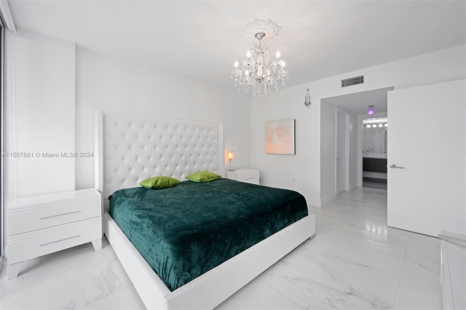 6610 Indian Creek Dr 406, Miami Beach, Florida 33141, 2 Bedrooms Bedrooms, ,2 BathroomsBathrooms,Residentiallease,For Rent,6610 Indian Creek Dr 406,A11507881