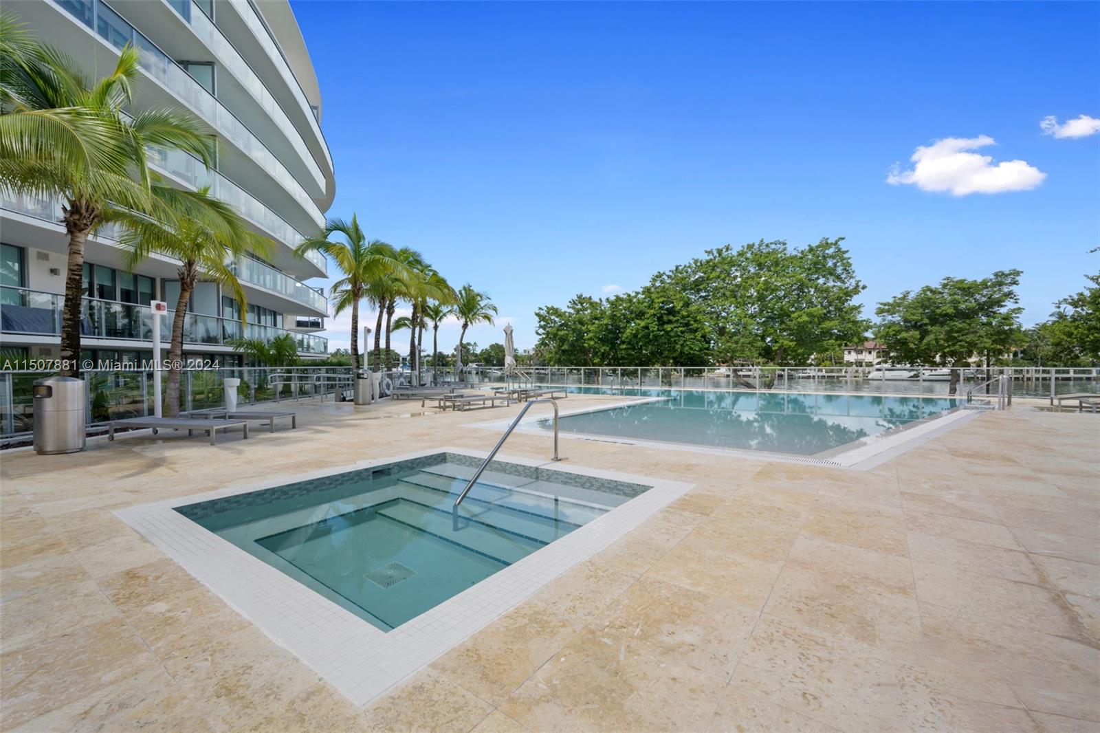 6610 Indian Creek Dr 406, Miami Beach, Florida 33141, 2 Bedrooms Bedrooms, ,2 BathroomsBathrooms,Residentiallease,For Rent,6610 Indian Creek Dr 406,A11507881