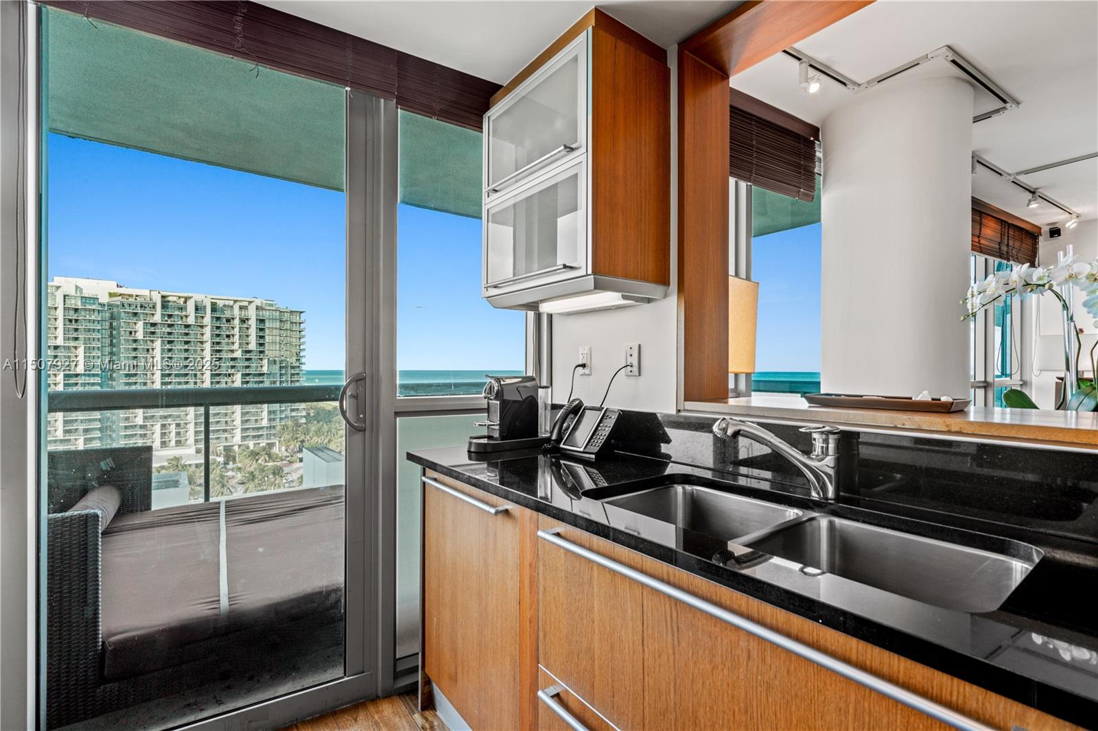 Miami Beach, Florida 33139, 1 Bedroom Bedrooms, ,1 BathroomBathrooms,Residentiallease,For Rent,A11507927
