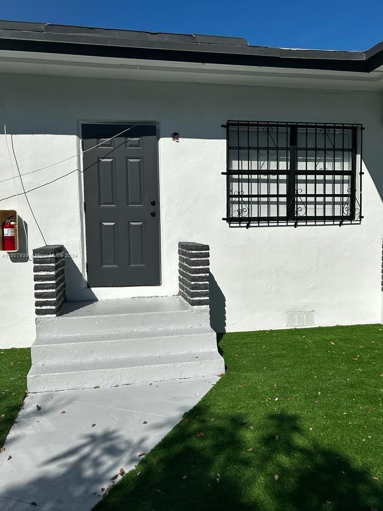 5541 NW 1st Ave 2, Miami, Florida 33127, 2 Bedrooms Bedrooms, ,1 BathroomBathrooms,Residentiallease,For Rent,5541 NW 1st Ave 2,A11507939