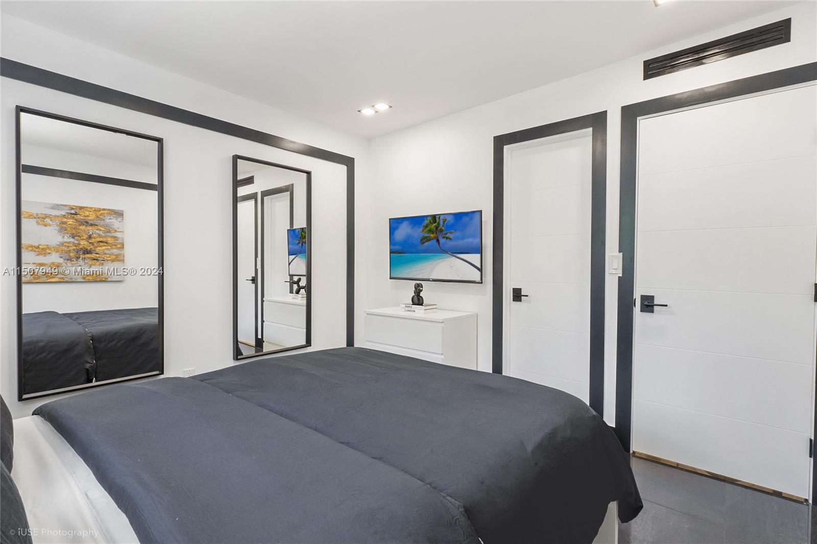 5624 NW 5th Ave Whole Villa, Miami, Florida 33127, 5 Bedrooms Bedrooms, ,5 BathroomsBathrooms,Residentiallease,For Rent,5624 NW 5th Ave Whole Villa,A11507949