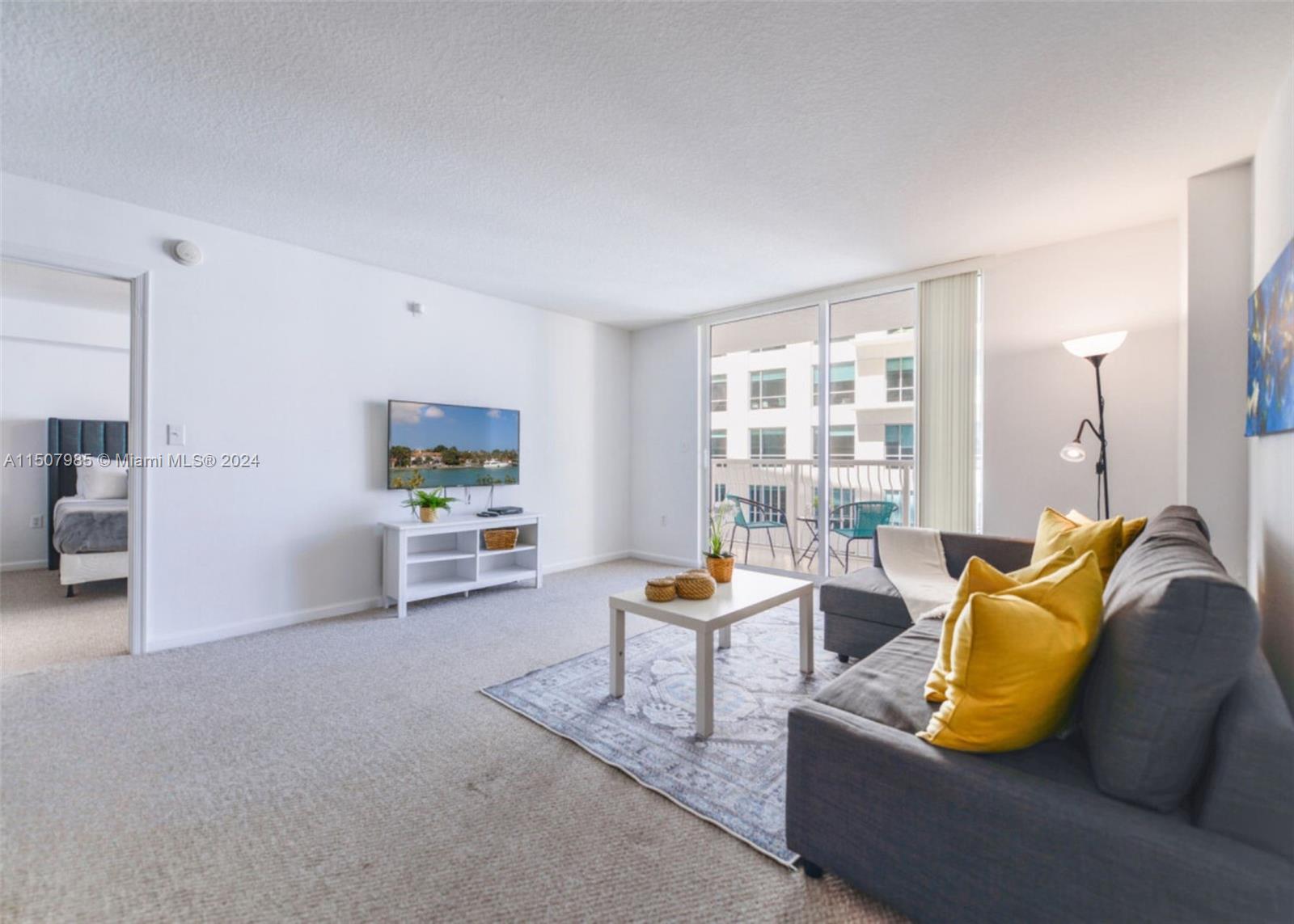 1200 Brickell Bay Dr 3004, Miami, Florida 33131, 1 Bedroom Bedrooms, ,1 BathroomBathrooms,Residential,For Sale,1200 Brickell Bay Dr 3004,A11507985