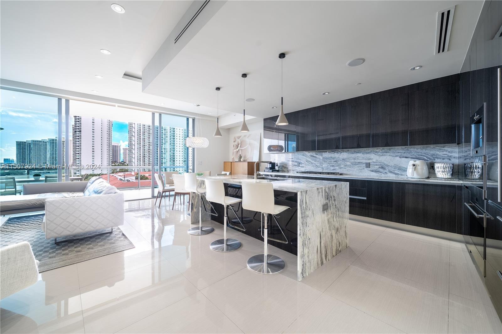 3300 NE 188th St 710, Aventura, Florida 33180, 3 Bedrooms Bedrooms, ,5 BathroomsBathrooms,Residential,For Sale,3300 NE 188th St 710,A11507924