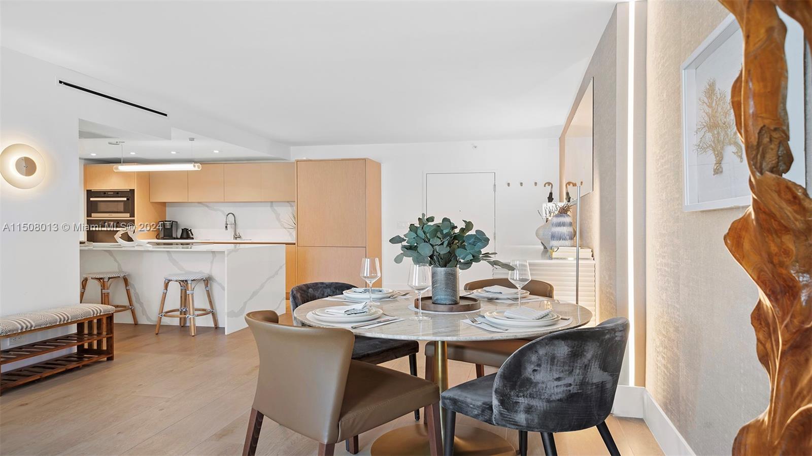 Miami Beach, Florida 33139, 2 Bedrooms Bedrooms, ,2 BathroomsBathrooms,Residentiallease,For Rent,A11508013