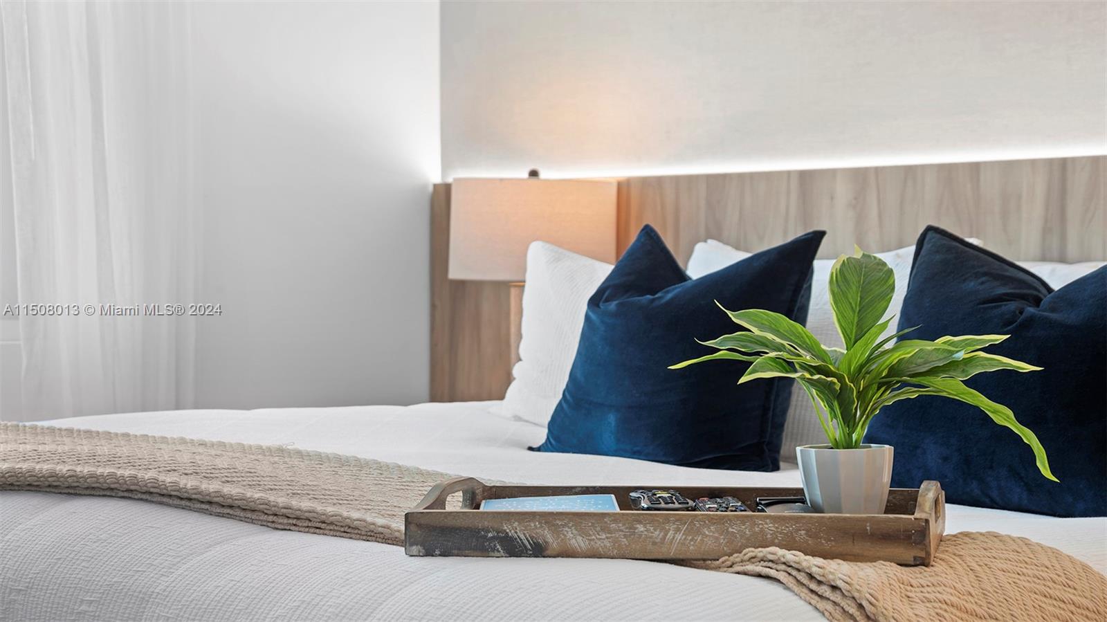 Miami Beach, Florida 33139, 2 Bedrooms Bedrooms, ,2 BathroomsBathrooms,Residentiallease,For Rent,A11508013