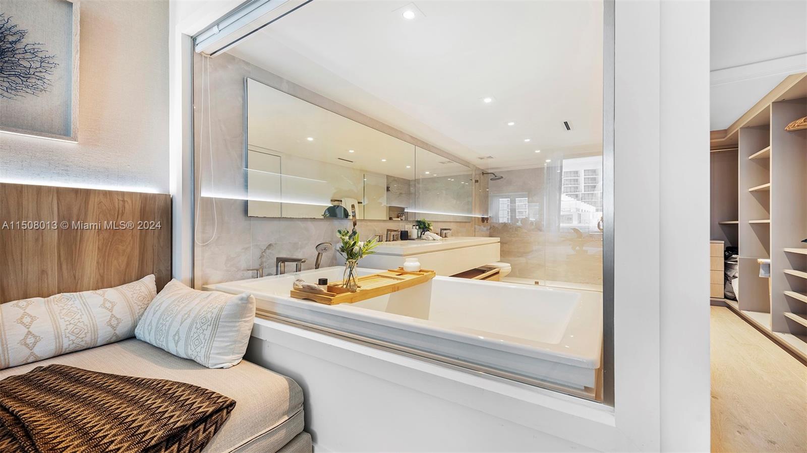 Miami Beach, Florida 33139, 2 Bedrooms Bedrooms, ,2 BathroomsBathrooms,Residentiallease,For Rent,A11508013