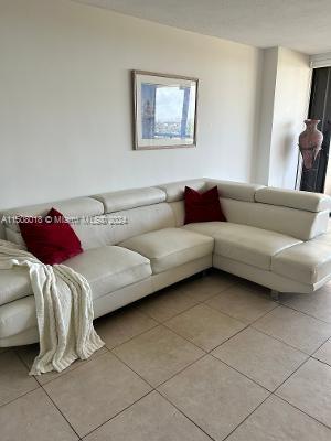 2555 Collins Ave 1410, Miami Beach, Florida 33140, 1 Bedroom Bedrooms, ,1 BathroomBathrooms,Residentiallease,For Rent,2555 Collins Ave 1410,A11508018