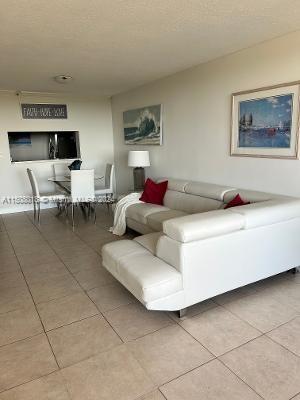 2555 Collins Ave 1410, Miami Beach, Florida 33140, 1 Bedroom Bedrooms, ,1 BathroomBathrooms,Residentiallease,For Rent,2555 Collins Ave 1410,A11508018