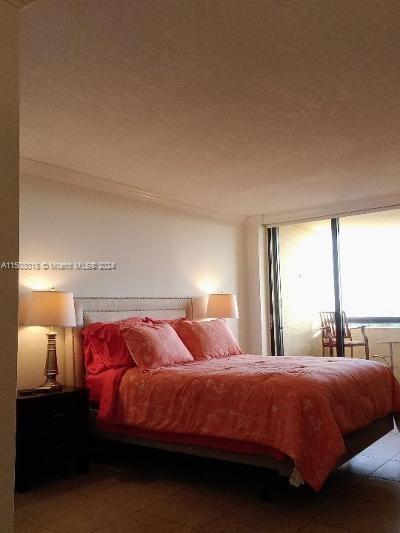 2555 Collins Ave 1410, Miami Beach, Florida 33140, 1 Bedroom Bedrooms, ,1 BathroomBathrooms,Residentiallease,For Rent,2555 Collins Ave 1410,A11508018