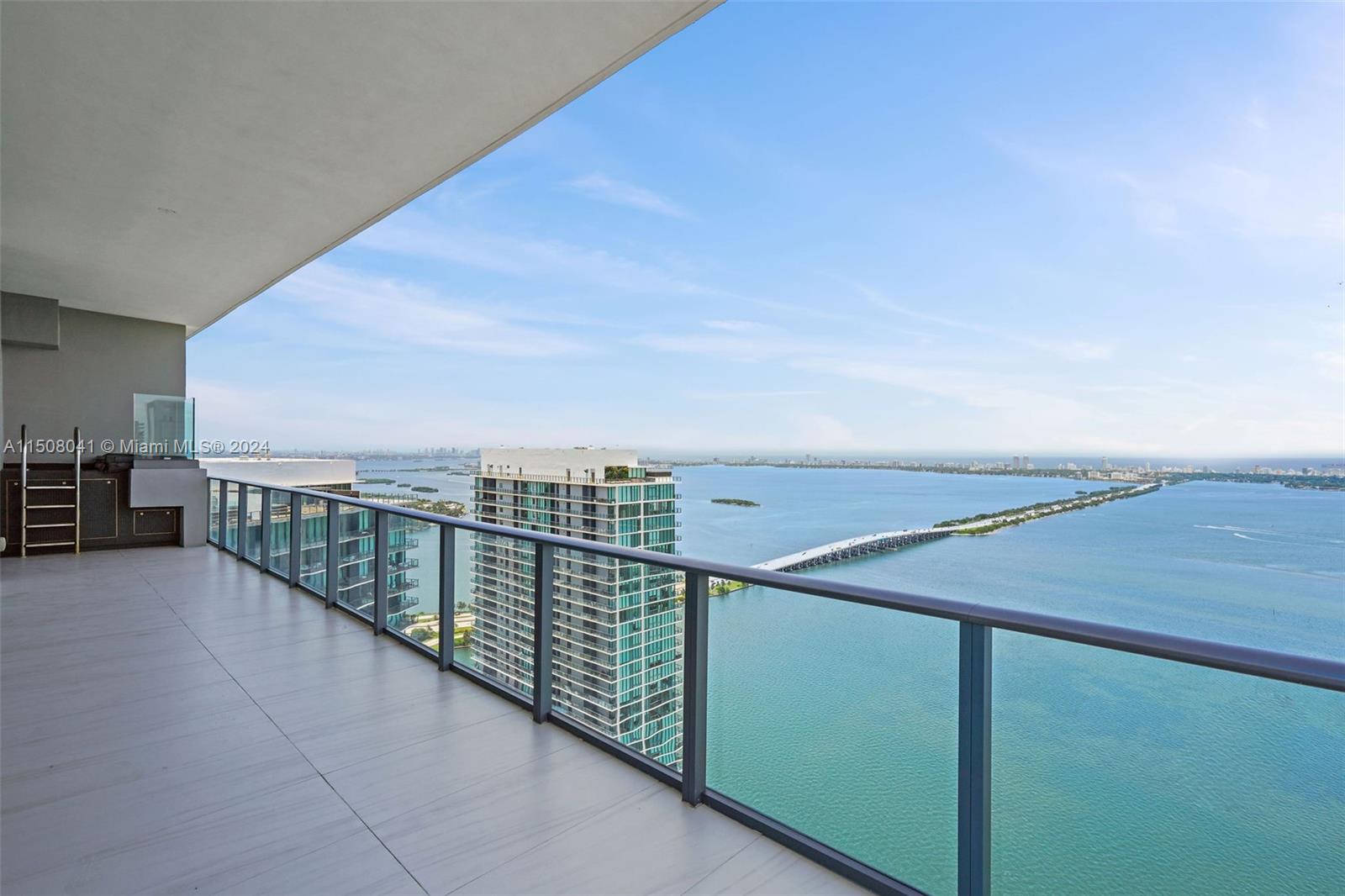 480 NE 31st St PH5201, Miami, Florida 33137, 4 Bedrooms Bedrooms, ,4 BathroomsBathrooms,Residential,For Sale,480 NE 31st St PH5201,A11508041