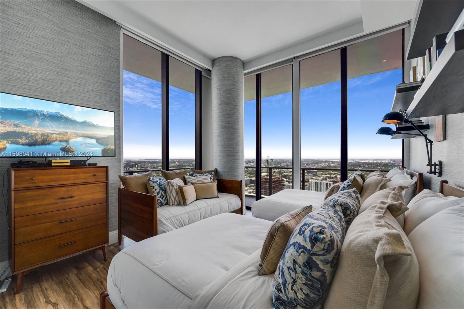 480 NE 31st St PH5201, Miami, Florida 33137, 4 Bedrooms Bedrooms, ,4 BathroomsBathrooms,Residential,For Sale,480 NE 31st St PH5201,A11508041