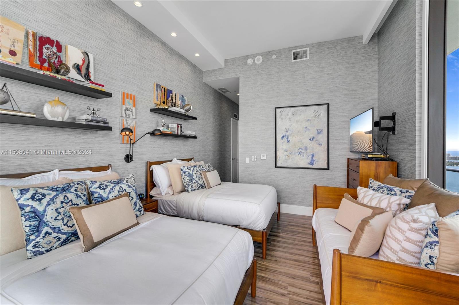 480 NE 31st St PH5201, Miami, Florida 33137, 4 Bedrooms Bedrooms, ,4 BathroomsBathrooms,Residential,For Sale,480 NE 31st St PH5201,A11508041