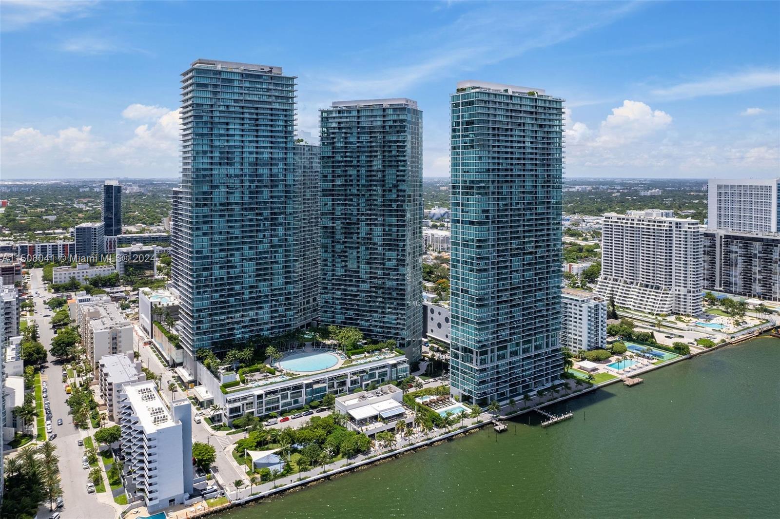 480 NE 31st St PH5201, Miami, Florida 33137, 4 Bedrooms Bedrooms, ,4 BathroomsBathrooms,Residential,For Sale,480 NE 31st St PH5201,A11508041