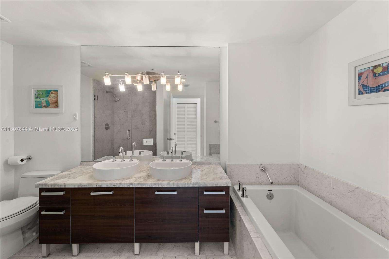 253 NE 2nd St S209, Miami, Florida 33132, 1 Bedroom Bedrooms, ,2 BathroomsBathrooms,Residential,For Sale,253 NE 2nd St S209,A11507844