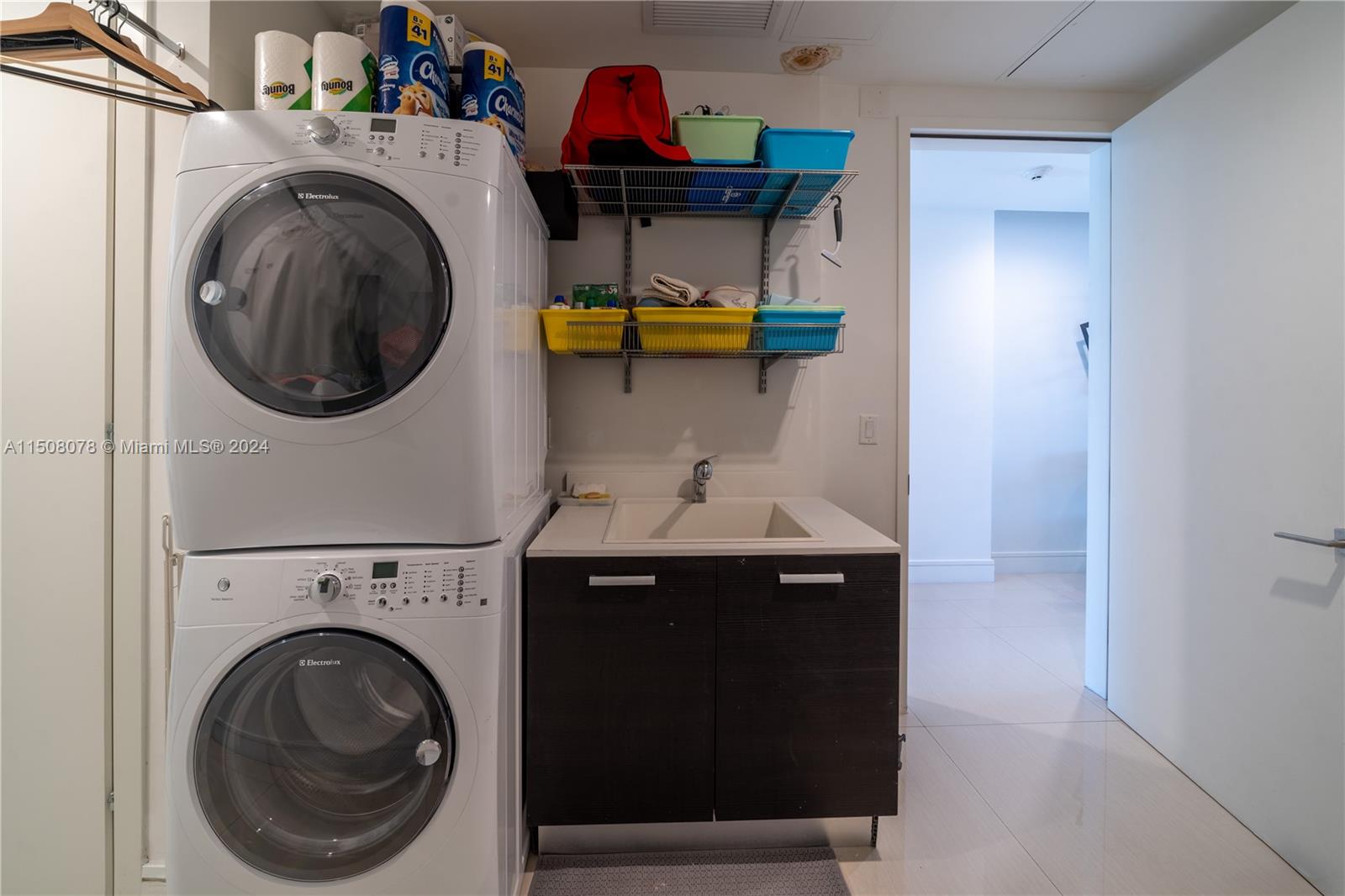 3250 NE 188th St 606, Aventura, Florida 33180, 4 Bedrooms Bedrooms, ,5 BathroomsBathrooms,Residential,For Sale,3250 NE 188th St 606,A11508078