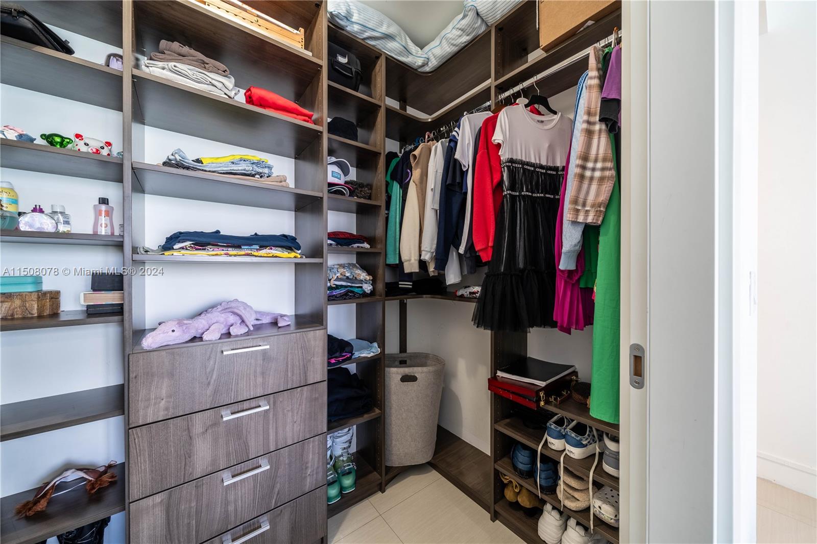 3250 NE 188th St 606, Aventura, Florida 33180, 4 Bedrooms Bedrooms, ,5 BathroomsBathrooms,Residential,For Sale,3250 NE 188th St 606,A11508078