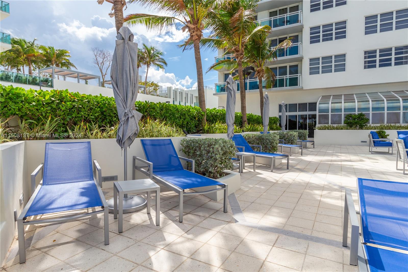 6917 Collins Ave 1406, Miami Beach, Florida 33141, 1 Bedroom Bedrooms, ,1 BathroomBathrooms,Residentiallease,For Rent,6917 Collins Ave 1406,A11508137