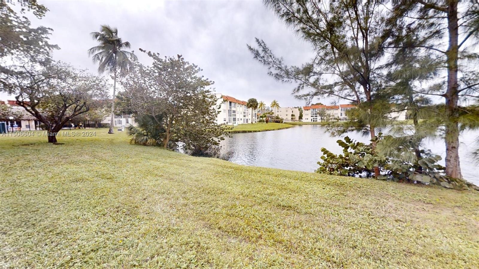 2901 Sunrise Lakes Dr, Sunrise, FL, 33322 United States, 2 Bedrooms Bedrooms, ,2 BathroomsBathrooms,Residential,For Sale,Sunrise Lakes Dr,A11506604