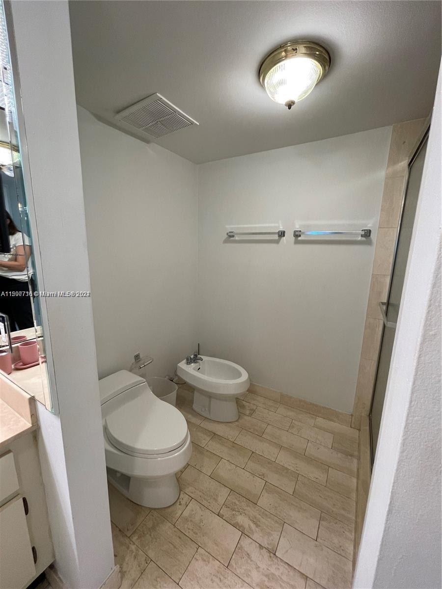 1717 N Bayshore dr A-2539, Miami, Florida 33132, 1 Bedroom Bedrooms, ,1 BathroomBathrooms,Residential,For Sale,1717 N Bayshore dr A-2539,A11507716