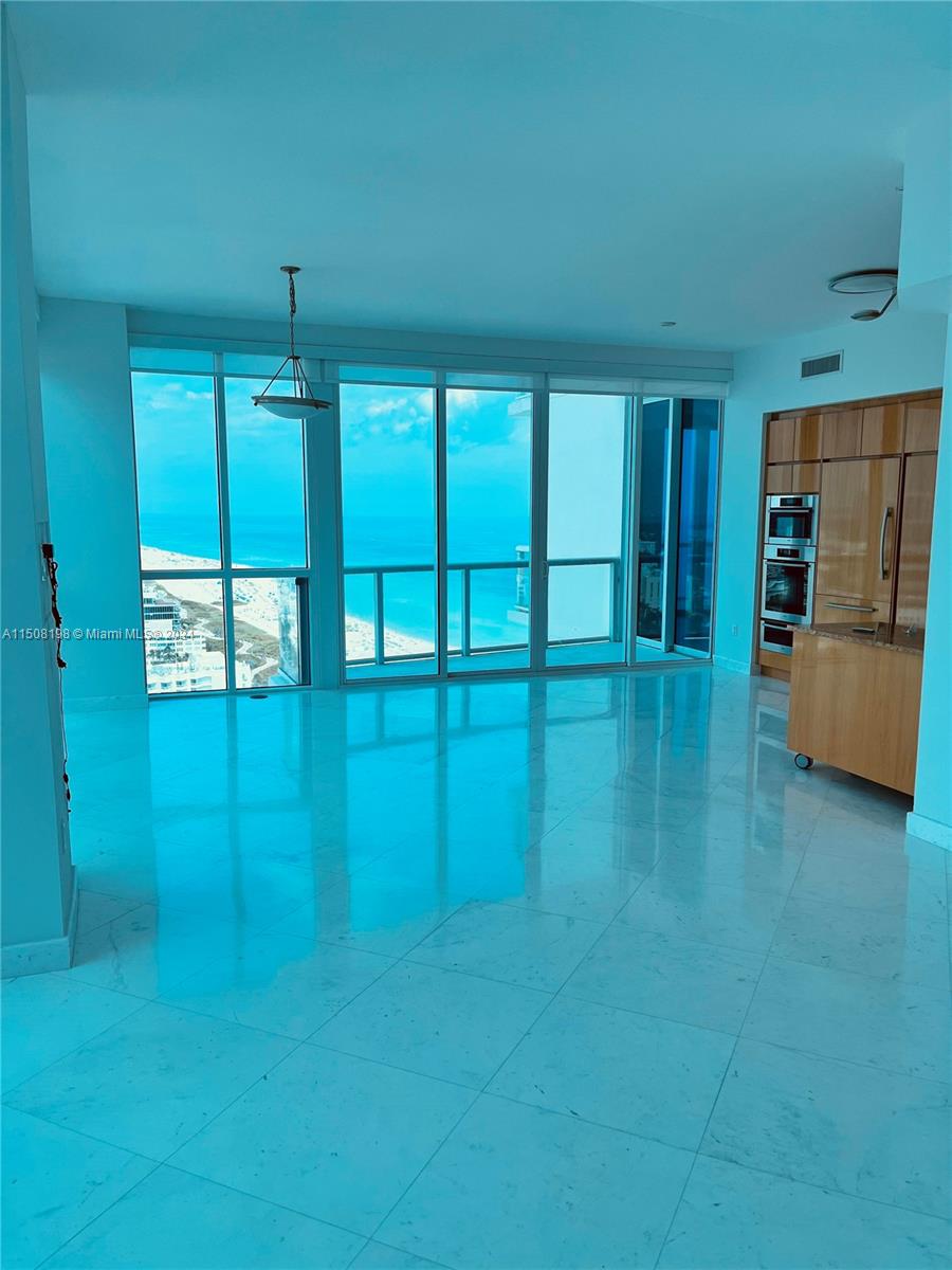 50 S Pointe Dr 2605, Miami Beach, Florida 33139, 2 Bedrooms Bedrooms, ,2 BathroomsBathrooms,Residentiallease,For Rent,50 S Pointe Dr 2605,A11508198