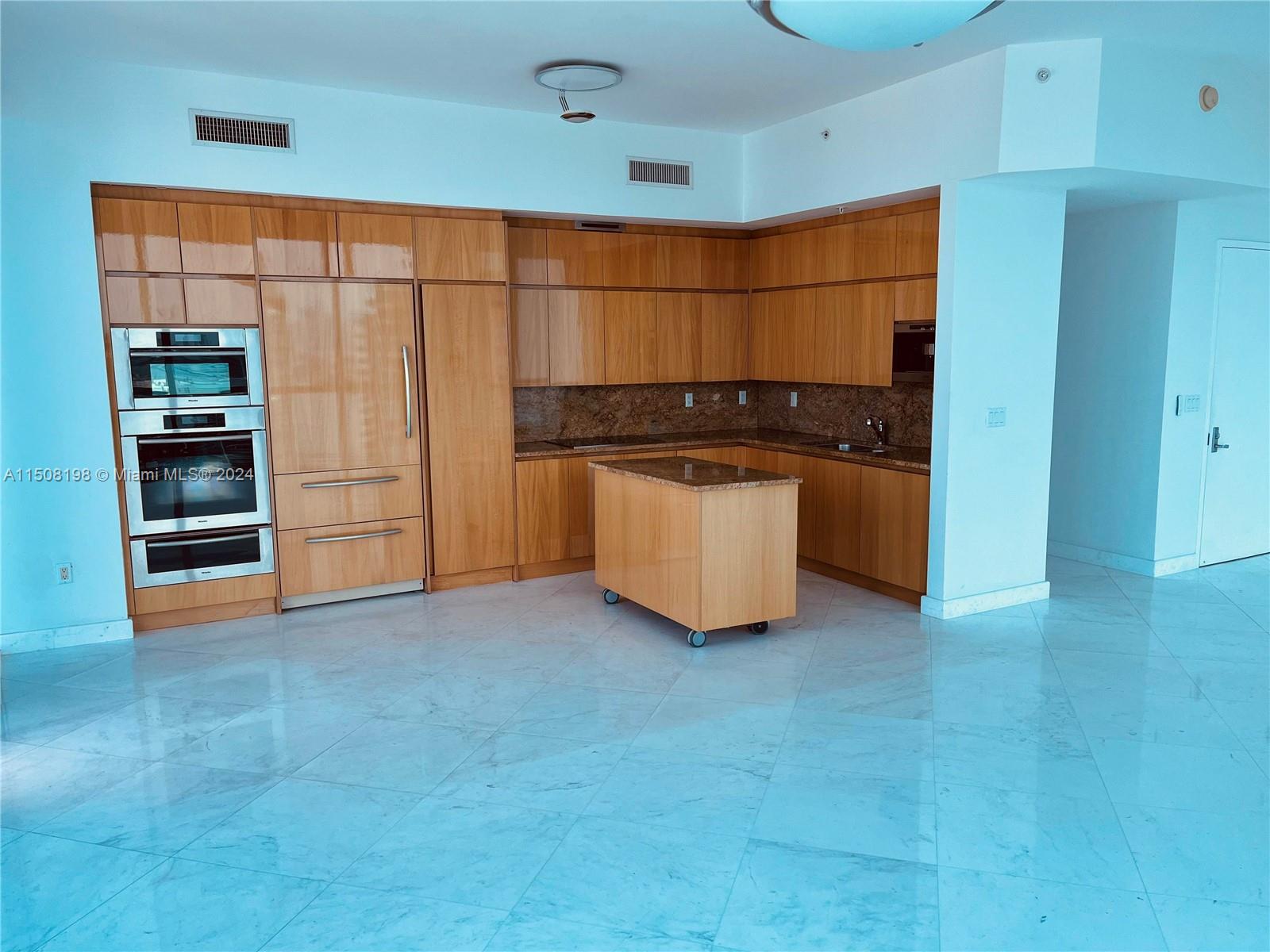 50 S Pointe Dr 2605, Miami Beach, Florida 33139, 2 Bedrooms Bedrooms, ,2 BathroomsBathrooms,Residentiallease,For Rent,50 S Pointe Dr 2605,A11508198