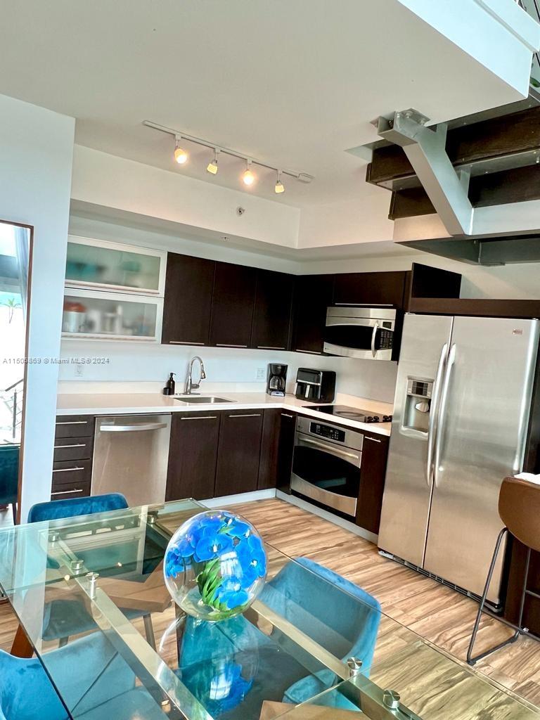 90 SW 3rd St TH702, Miami, Florida 33130, 2 Bedrooms Bedrooms, ,2 BathroomsBathrooms,Residential,For Sale,90 SW 3rd St TH702,A11506869