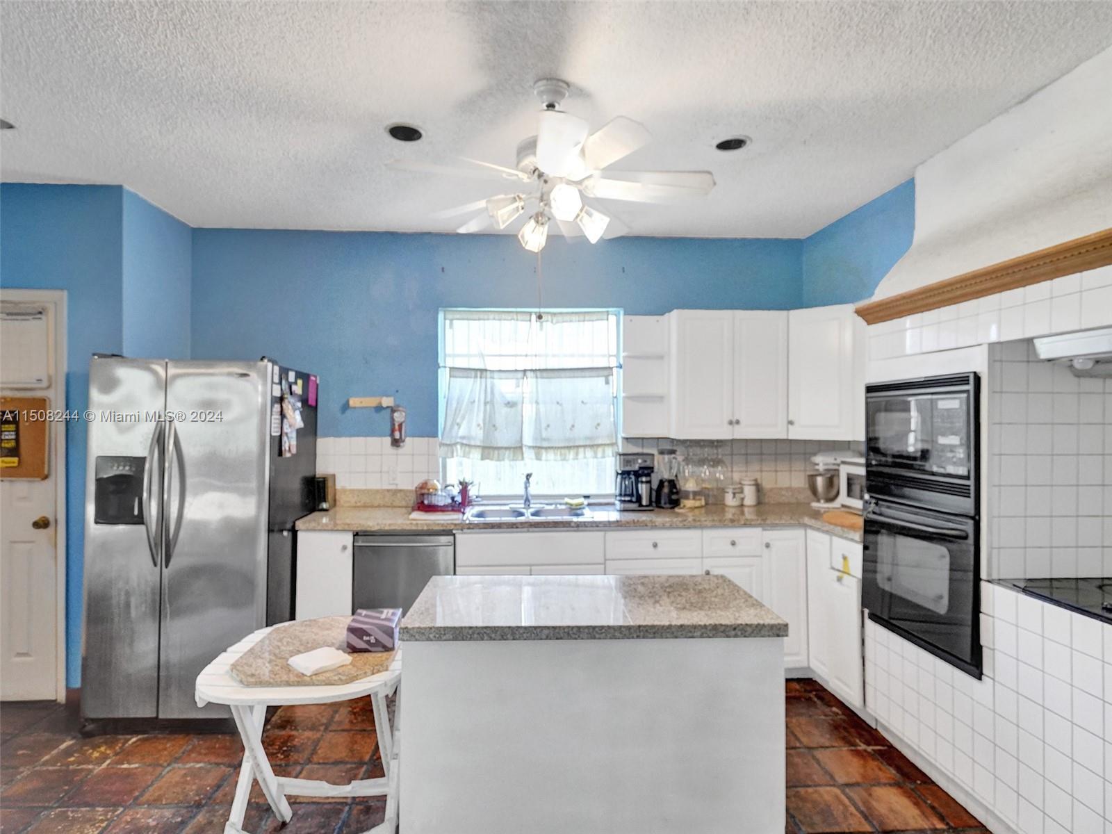 8311 Grand Canal Dr, Miami, FL, 33144 United States, 7 Bedrooms Bedrooms, ,3 BathroomsBathrooms,Residential,For Sale,Grand Canal Dr,A11508244