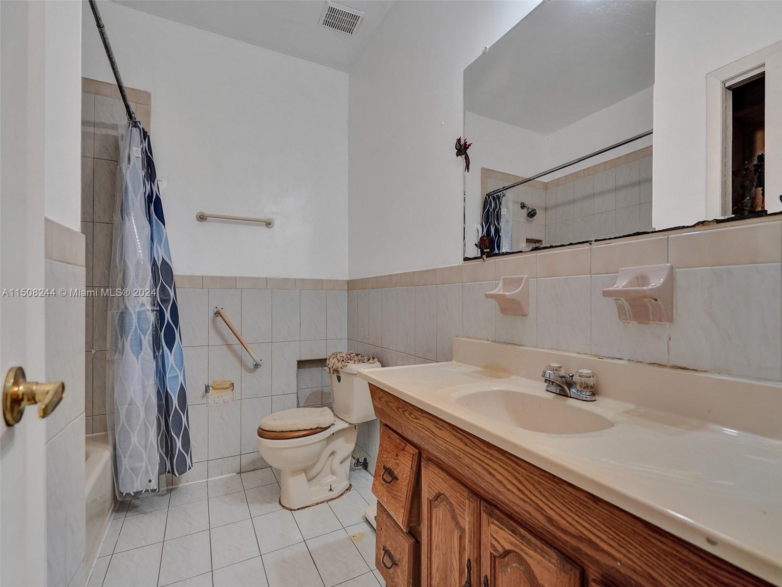 8311 Grand Canal Dr, Miami, FL, 33144 United States, 7 Bedrooms Bedrooms, ,3 BathroomsBathrooms,Residential,For Sale,Grand Canal Dr,A11508244