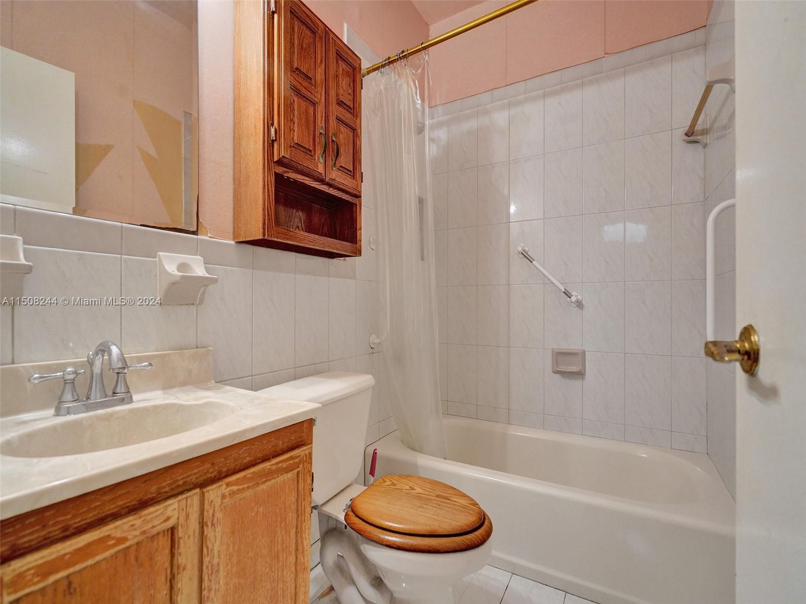 8311 Grand Canal Dr, Miami, FL, 33144 United States, 7 Bedrooms Bedrooms, ,3 BathroomsBathrooms,Residential,For Sale,Grand Canal Dr,A11508244