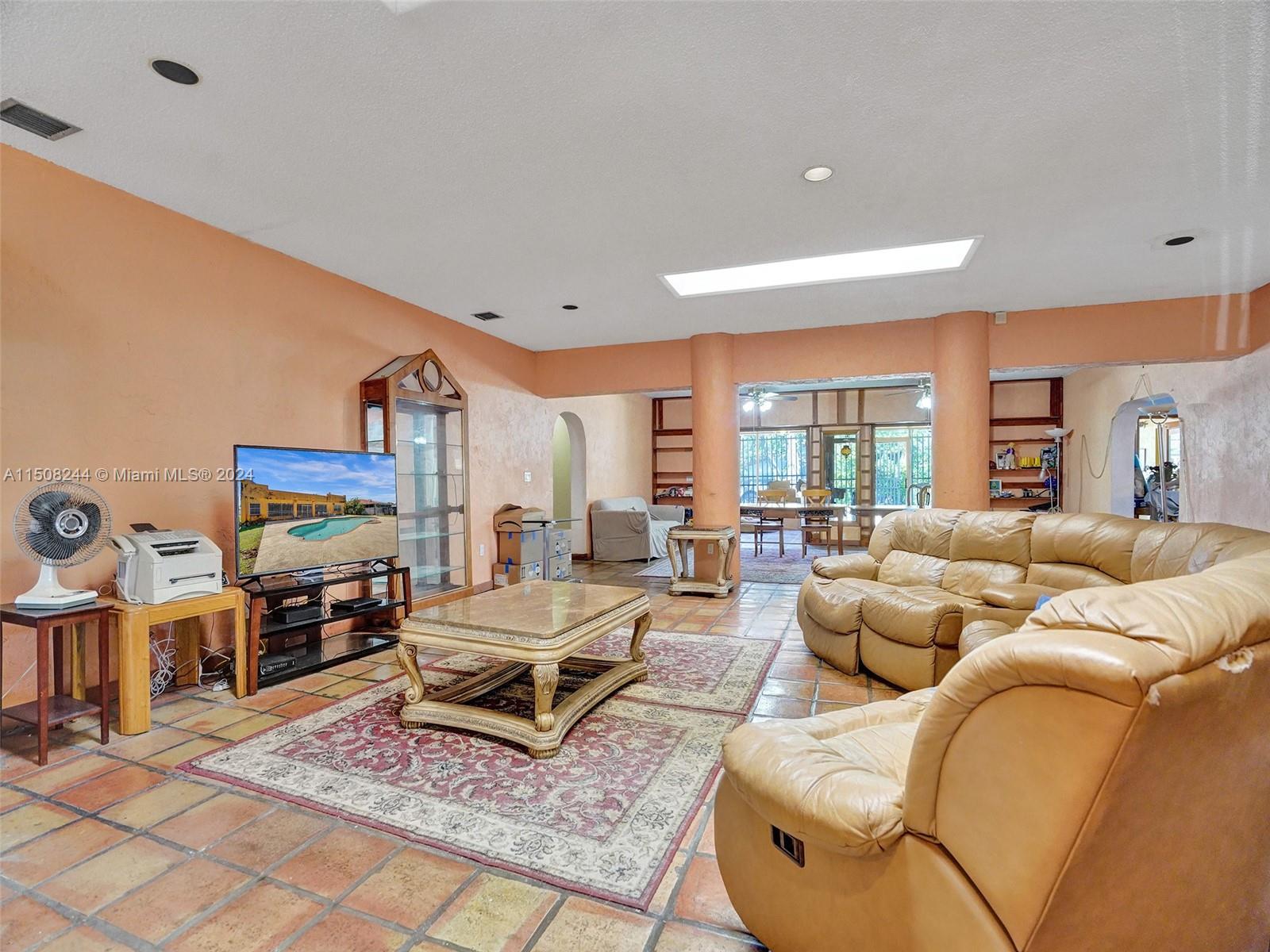 8311 Grand Canal Dr, Miami, FL, 33144 United States, 7 Bedrooms Bedrooms, ,3 BathroomsBathrooms,Residential,For Sale,Grand Canal Dr,A11508244