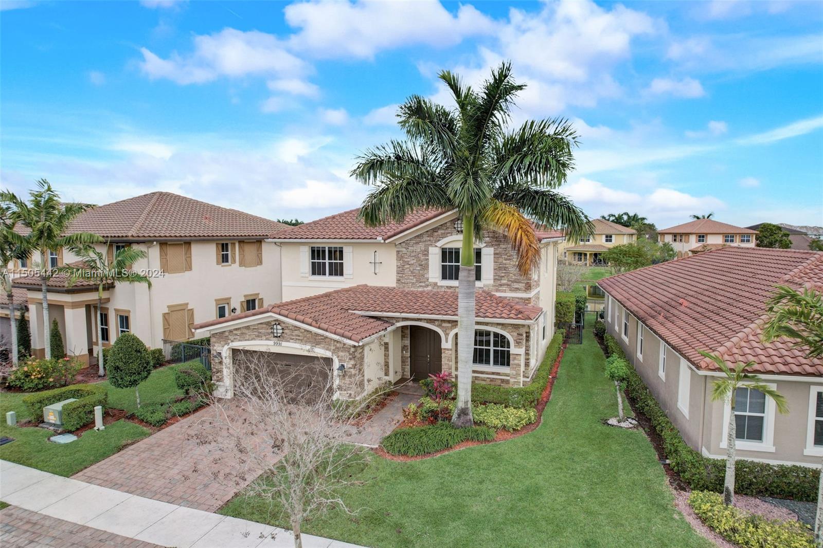 9991 Miralago Way, Parkland, FL, 33076 United States, 4 Bedrooms Bedrooms, ,4 BathroomsBathrooms,Residential,For Sale,Miralago Way,A11505442