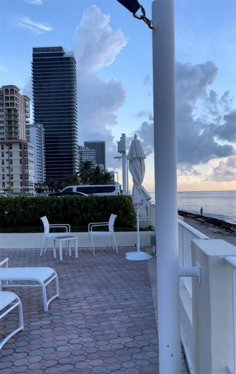 3180 S Ocean Dr 122, Hallandale Beach, Florida 33009, 1 Bedroom Bedrooms, ,1 BathroomBathrooms,Residential,For Sale,3180 S Ocean Dr 122,A11504844