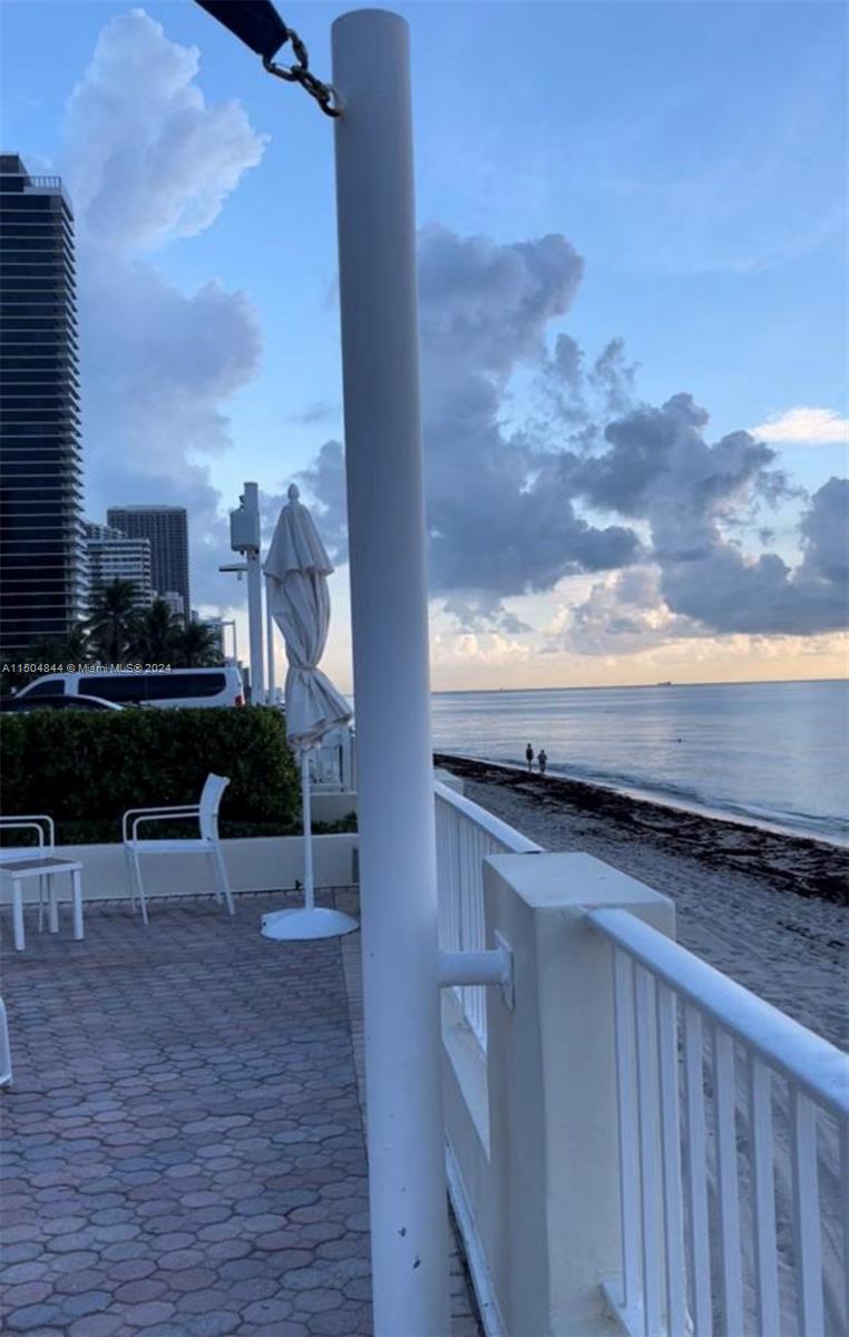 3180 S Ocean Dr 122, Hallandale Beach, Florida 33009, 1 Bedroom Bedrooms, ,1 BathroomBathrooms,Residential,For Sale,3180 S Ocean Dr 122,A11504844