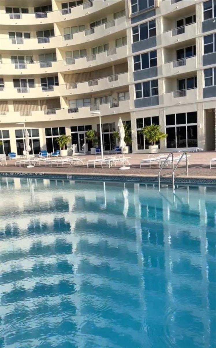 3180 S Ocean Dr 122, Hallandale Beach, Florida 33009, 1 Bedroom Bedrooms, ,1 BathroomBathrooms,Residential,For Sale,3180 S Ocean Dr 122,A11504844