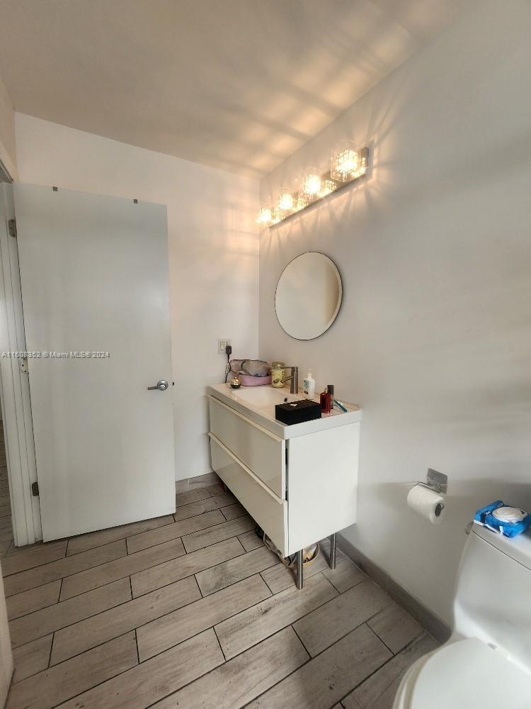 932 Euclid Ave 7, Miami Beach, Florida 33139, 1 Bedroom Bedrooms, ,1 BathroomBathrooms,Residential,For Sale,932 Euclid Ave 7,A11508352