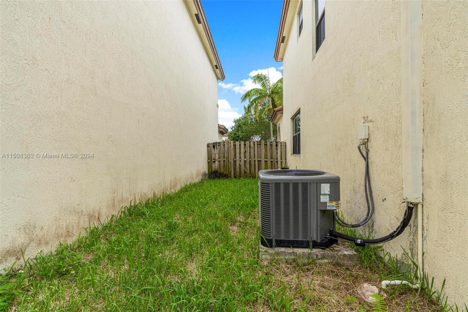 9329 SW 227th Ter, Cutler Bay, Florida 33190, 4 Bedrooms Bedrooms, ,2 BathroomsBathrooms,Residential,For Sale,9329 SW 227th Ter,A11508362