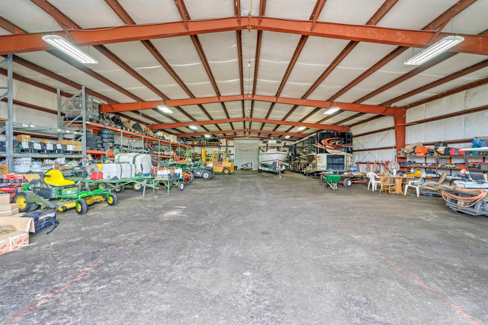 60 x 100 Insulated Metal Building