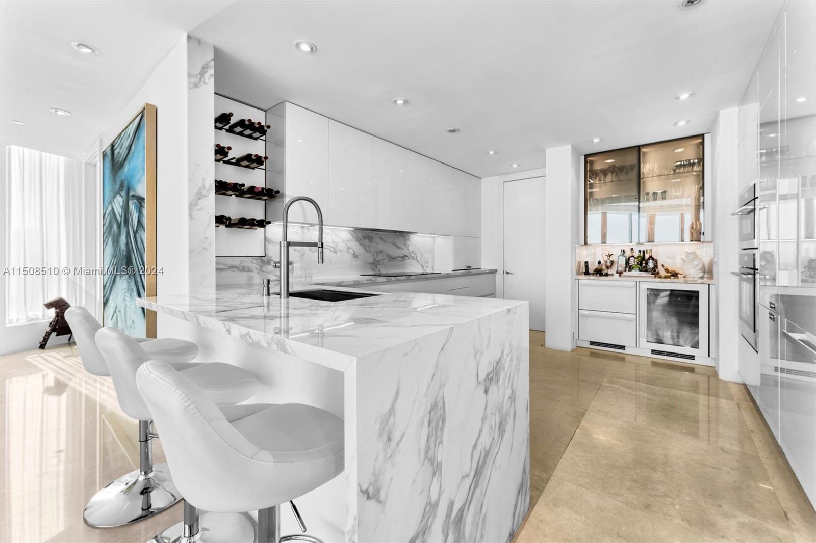 5959 Collins Ave 1102, Miami Beach, Florida 33140, 3 Bedrooms Bedrooms, ,4 BathroomsBathrooms,Residential,For Sale,5959 Collins Ave 1102,A11508510