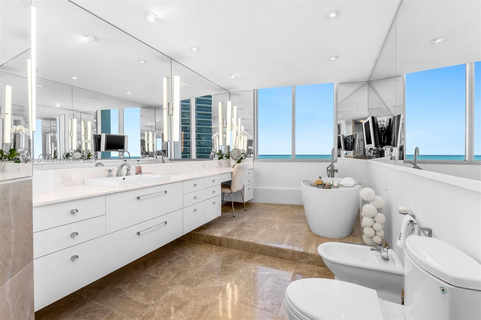 5959 Collins Ave 1102, Miami Beach, Florida 33140, 3 Bedrooms Bedrooms, ,4 BathroomsBathrooms,Residential,For Sale,5959 Collins Ave 1102,A11508510