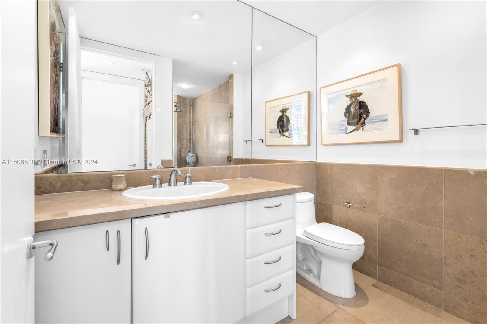 5959 Collins Ave 1102, Miami Beach, Florida 33140, 3 Bedrooms Bedrooms, ,4 BathroomsBathrooms,Residential,For Sale,5959 Collins Ave 1102,A11508510